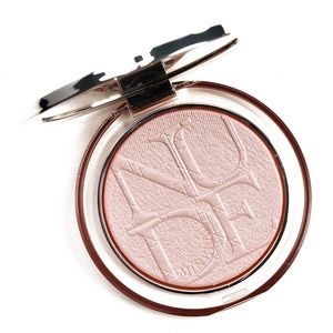 Diorskin Nude Luminizer 002 Pink Glow Highlighter